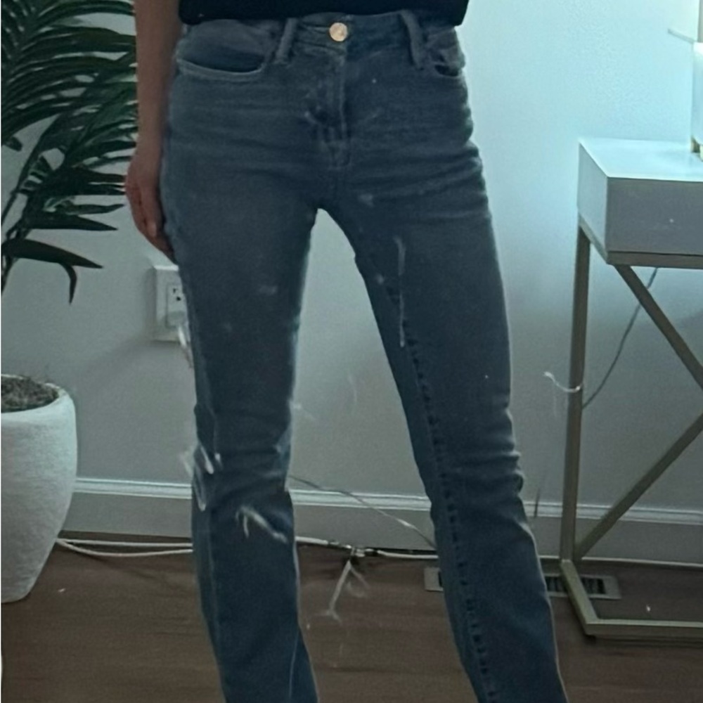 Frame jeans. Only worn twice great condition.